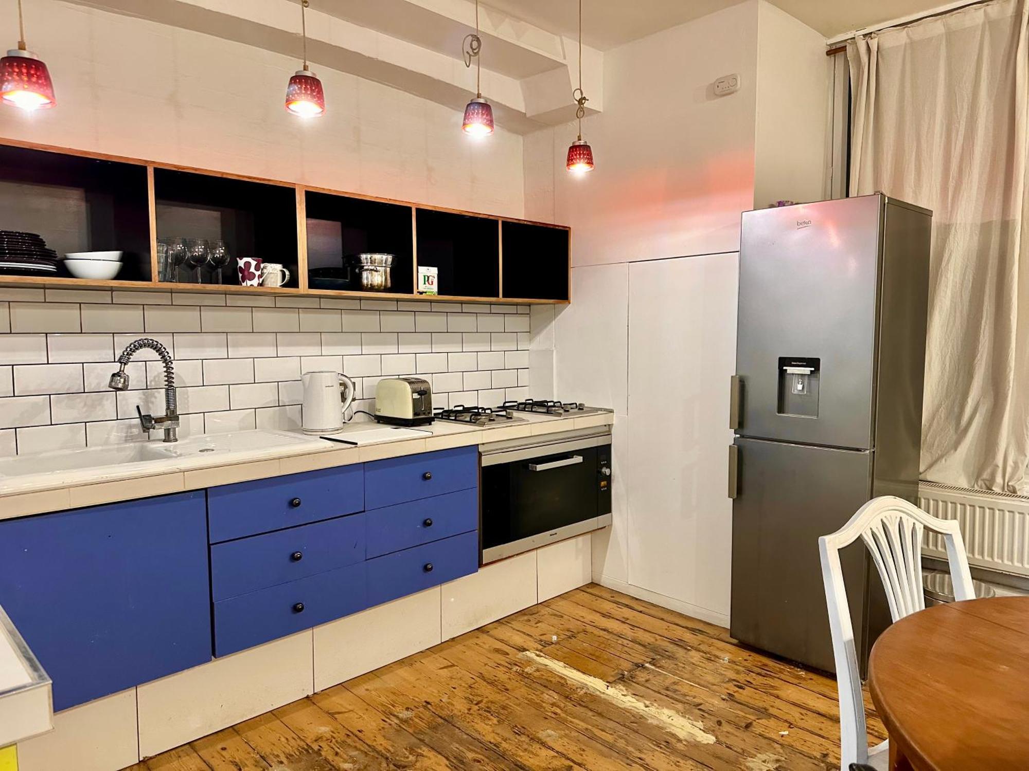 Bright Large Double Bedroom Flat Londra